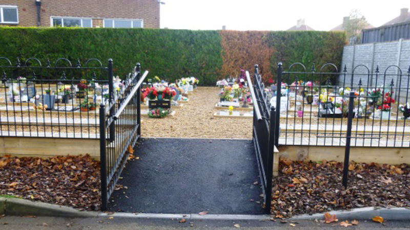 Old Side Garden at Erith Cemetery